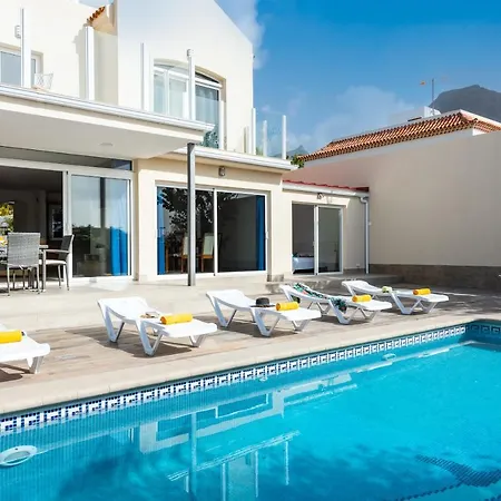 Amazing Medina, Bbq Vila Costa Adeje (Tenerife)