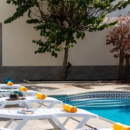 Amazing Medina, Bbq Villa Costa Adeje (Tenerife)